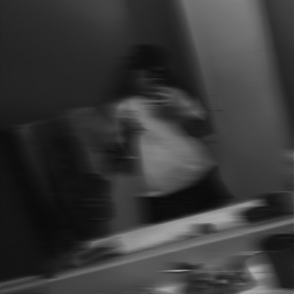 Meet your Posher, Elizabeth - Picture 1 of 1